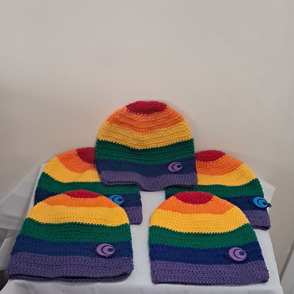NWOT Colorful Rainbow Knit Beanie Set Of 5